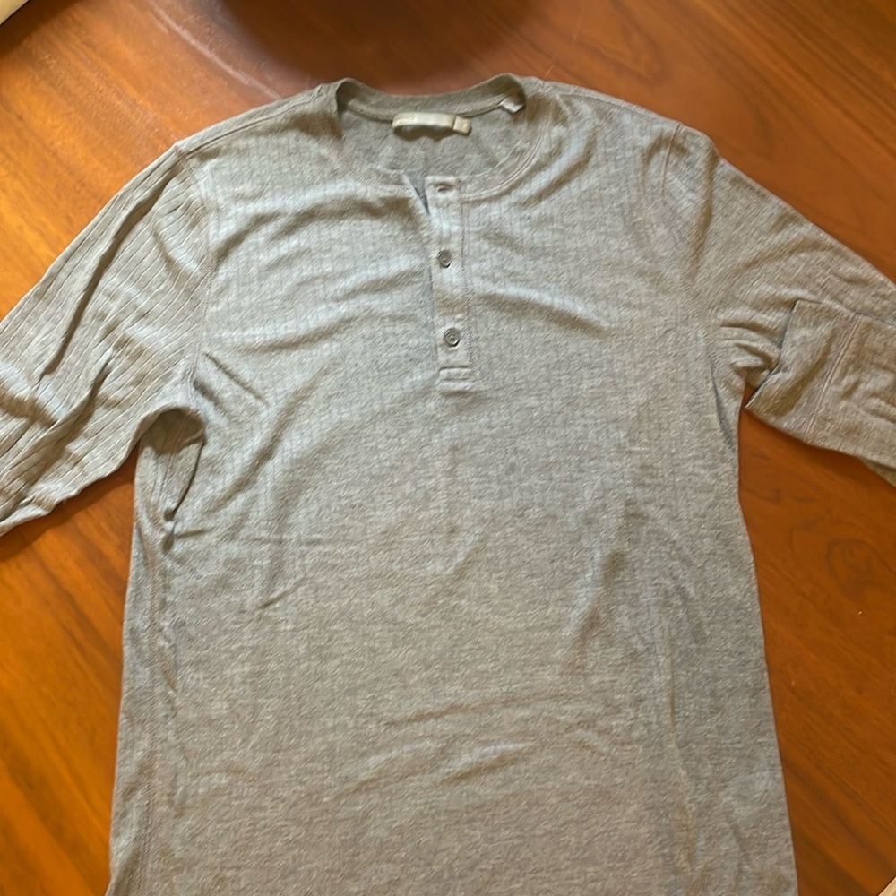 Vince long sleeve - men’s medium